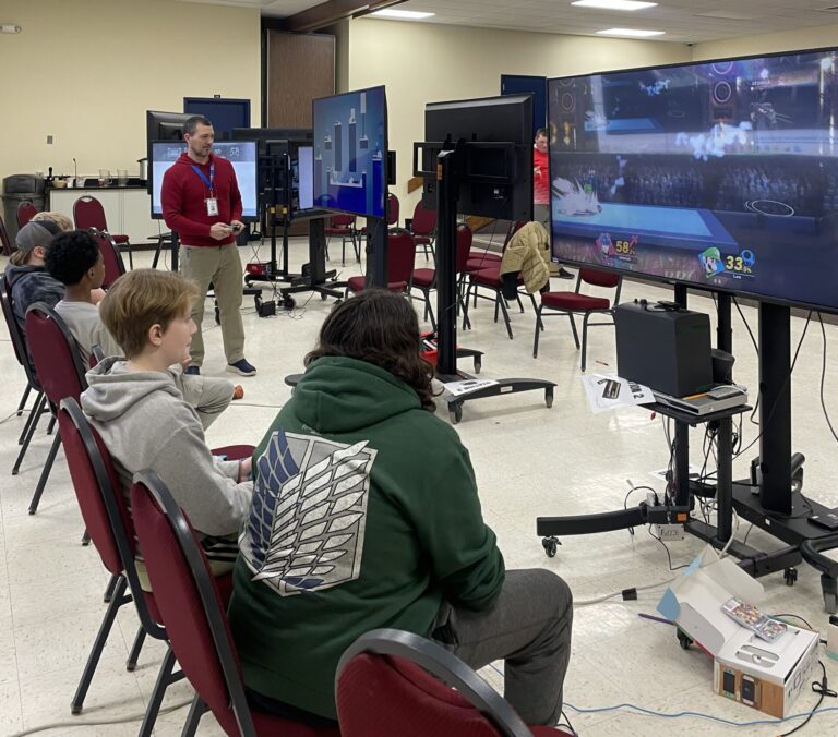 E2CCB Hosts Esports Event For Area School Districts
